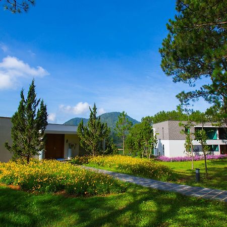 Terracotta Hotel & Resort Dalat Exterior photo